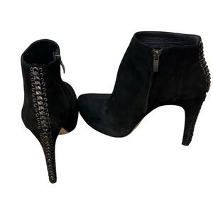 Vince Camuto Sz 9 CANNON Black Suede Booties 5" Heel Genuine Leather Chain Back